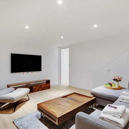 아파트 Spacious - 2br- 6p - Grandes-carrieres 파리