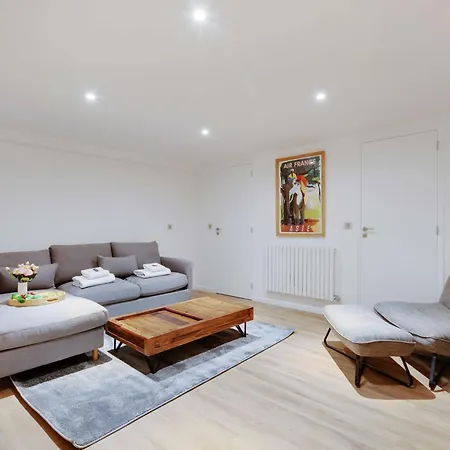 Spacious - 2br- 6p - Grandes-carrieres *