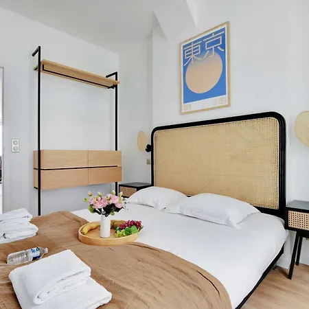 Spacious - 2br- 6p - Grandes-carrieres 아파트